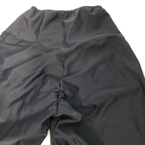 Gevity Scrunch Butt Black Leggings - Picture 3 of 9